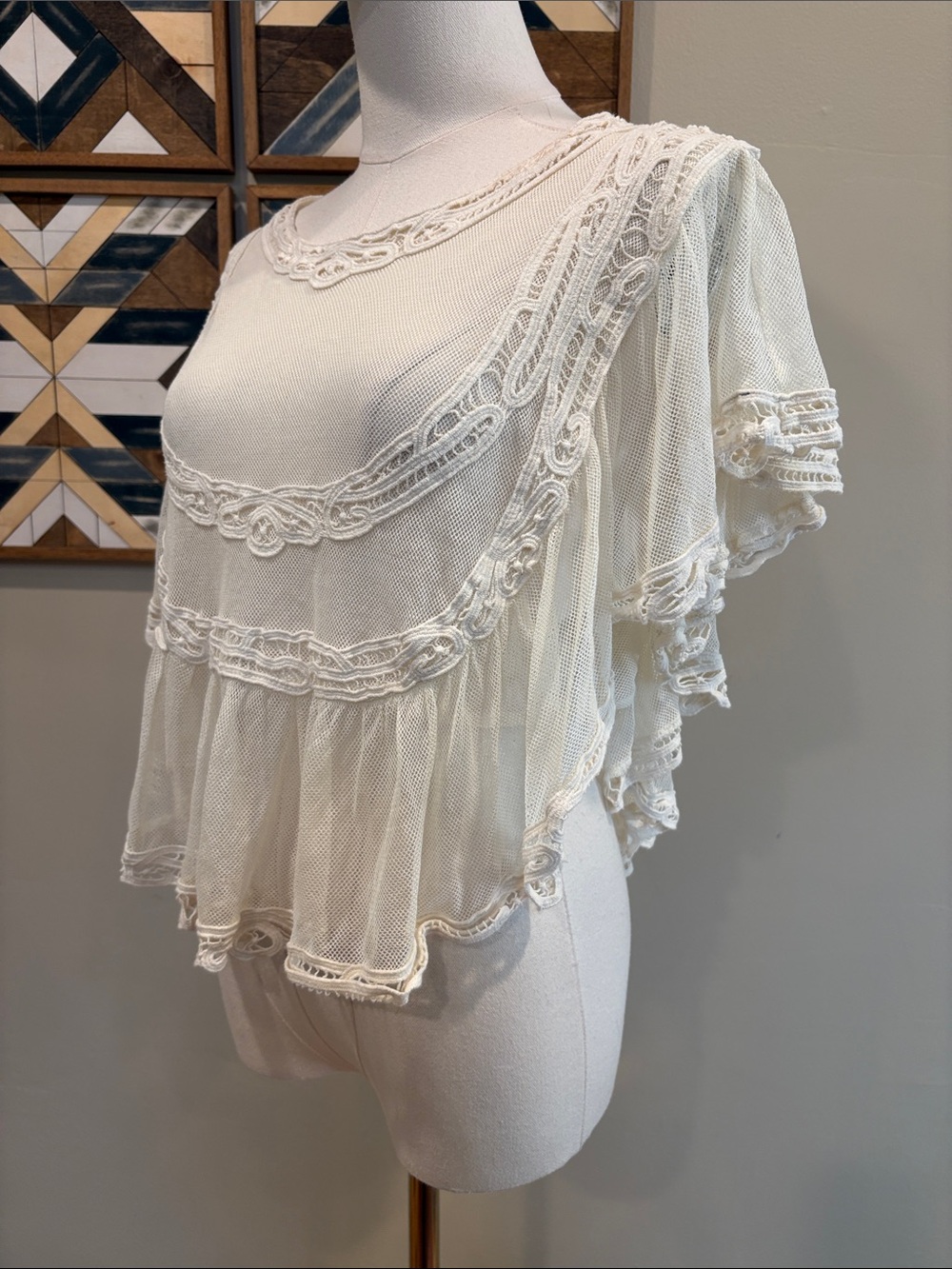 Free People I'm Pretty, Okay Top Ivory Lace size Medium - Picture 4 of 9